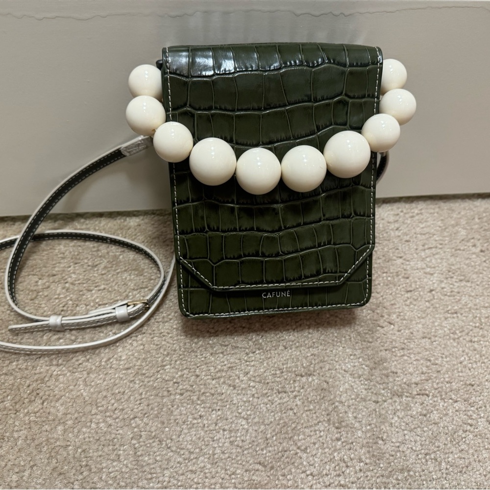 99% New CAFUNE bag- Green/White animal print leather - Picture 3 of 4